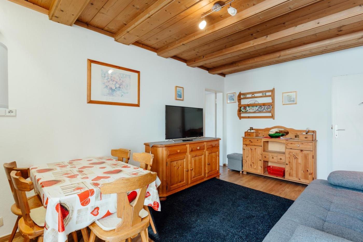 Alpenstadel Mit Hallenbad Und Sauna By Monicare Seefeld in Tirol Buitenkant foto